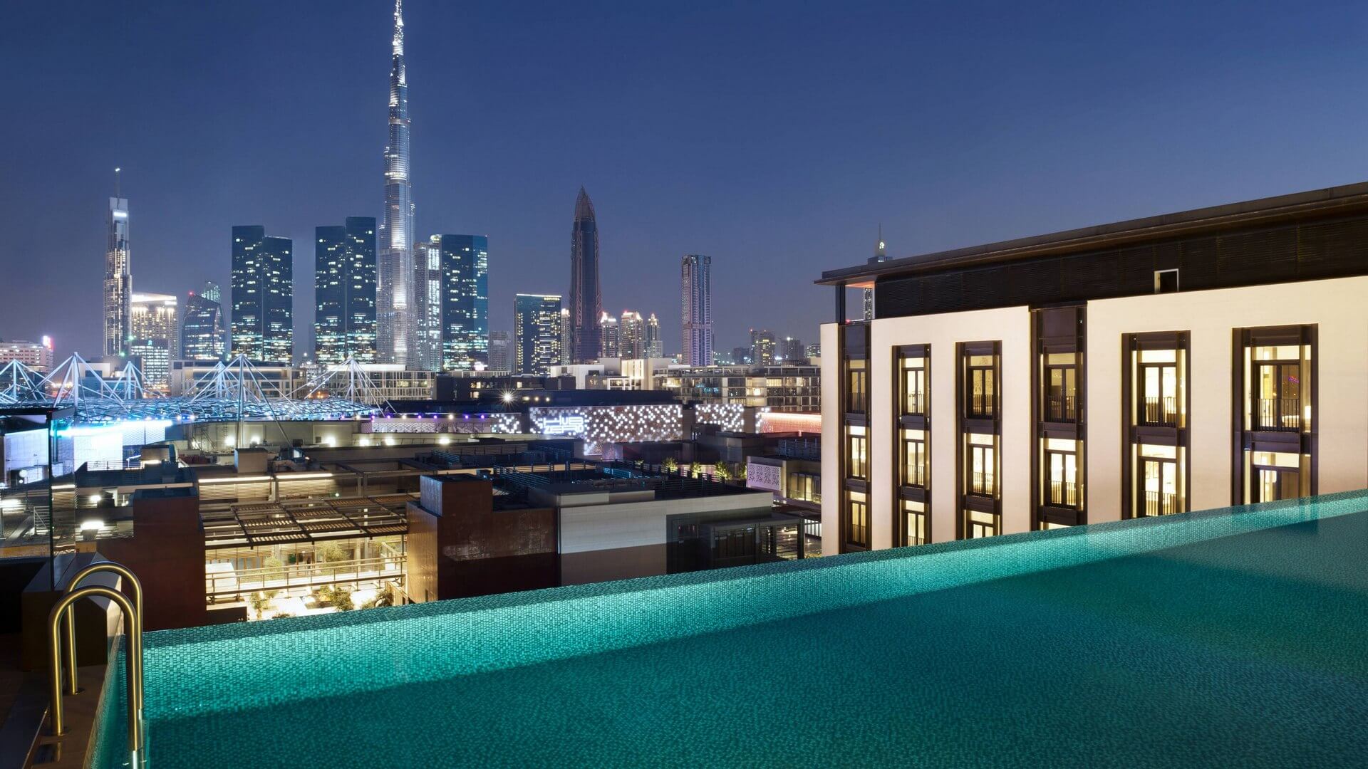 Дубайская компания. Сити вок Дубай. Сити волк Дубай. Дубай Джумейра City walk. La ville Hotel & Suites City walk, Dubai, Autograph collection.