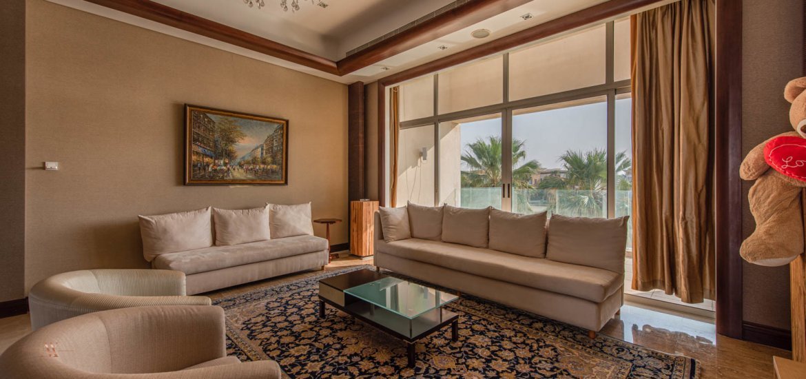Villa for sale in Emirates Hills, Dubai, UAE 6 bedrooms, 1114.8 sq.m. No. 23630 - photo 3