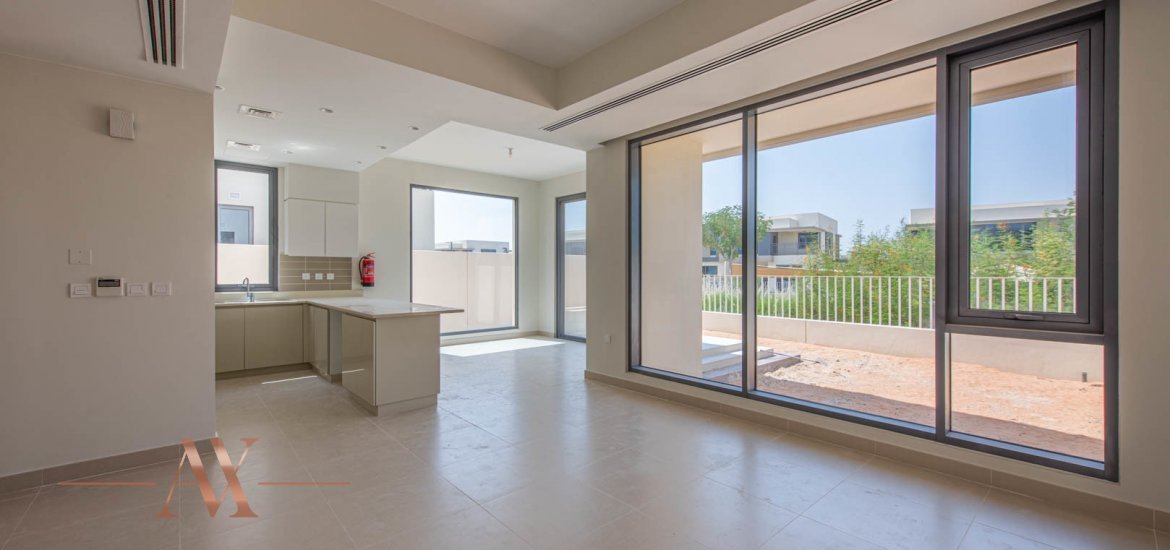Villa for sale in Dubai, UAE, 5 bedrooms, 299.9 m², No. 23794 – photo 2