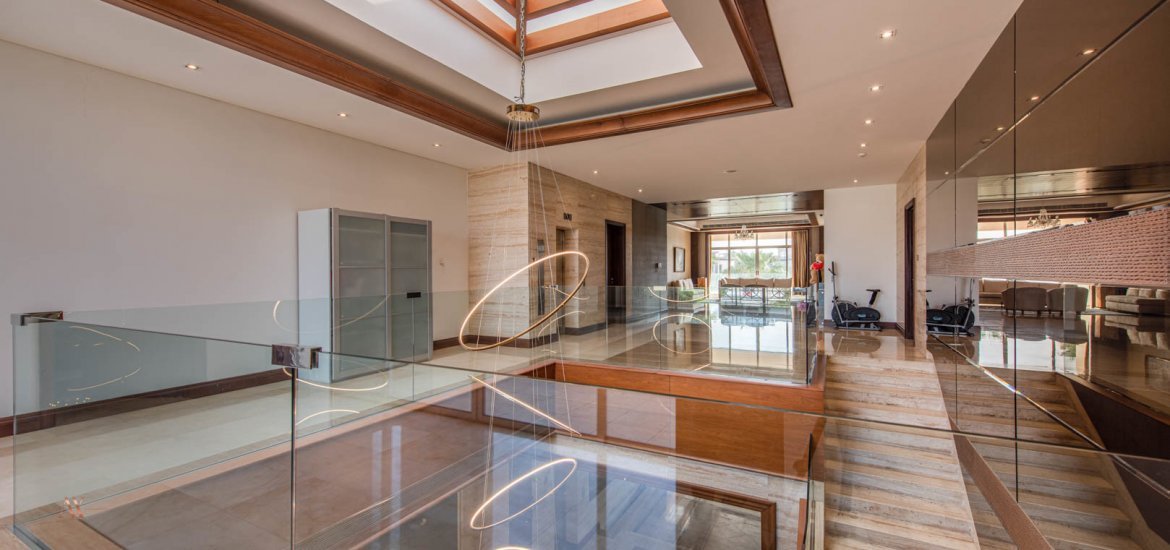 Villa for sale in Emirates Hills, Dubai, UAE 6 bedrooms, 1114.8 sq.m. No. 23630 - photo 4