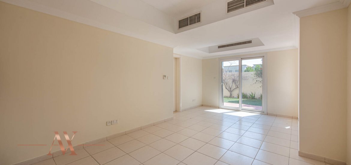 Villa for sale in Dubai, UAE, 2 bedrooms, 297.3 m², No. 23943 – photo 5