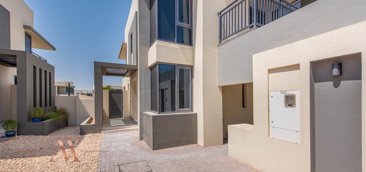 Villa for sale in Dubai, UAE, 5 bedrooms, 299.9 m², No. 23794 – photo 10