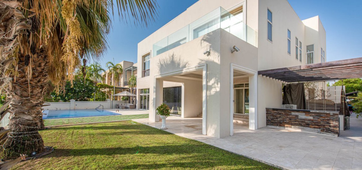 Villa for sale in Dubai, UAE, 6 bedrooms, 1114.8 m², No. 23630 – photo 14