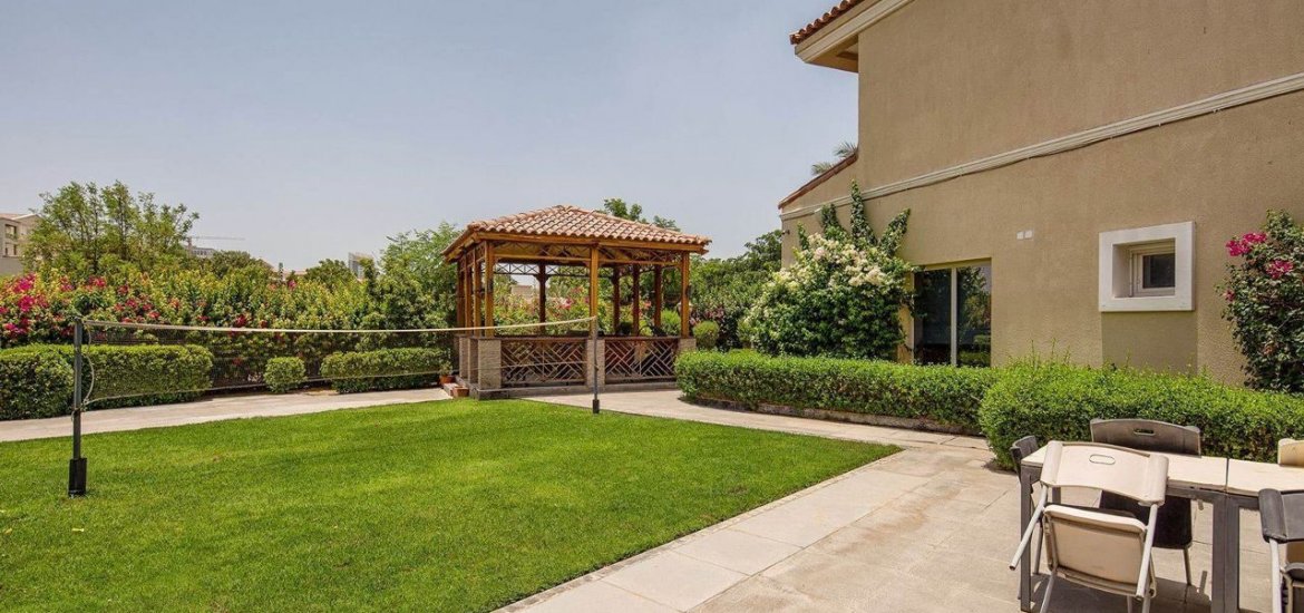 Villa for sale in Dubai, UAE, 4 bedrooms, 301 m², No. 24185 – photo 2