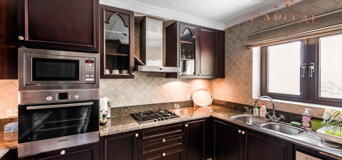 Apartment for sale in Old Town, Dubai, UAE 1 bedroom, 103.7 sq.m. No. 23592 - photo 6