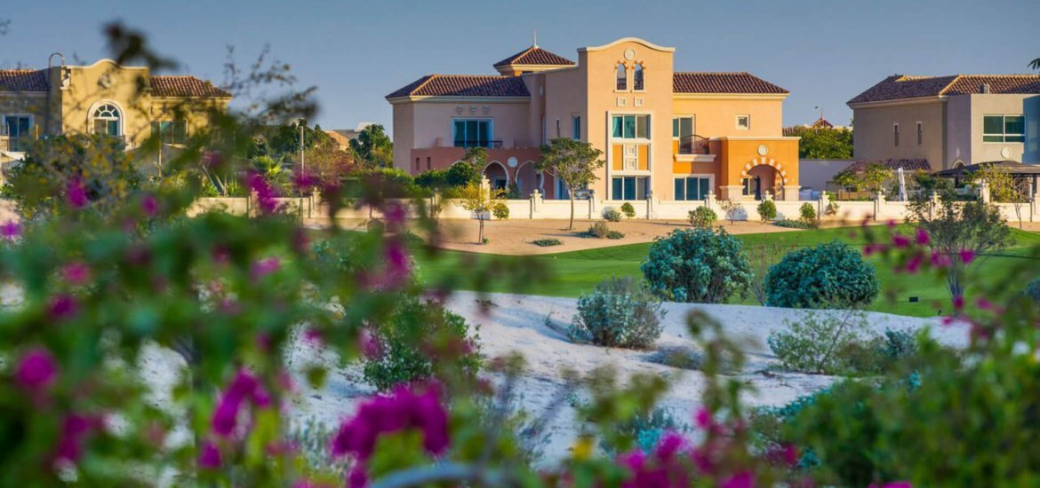 Villa for sale in Dubai Sports City, Dubai, UAE 5 bedrooms, 937 sq.m. No. 24195 - photo 3