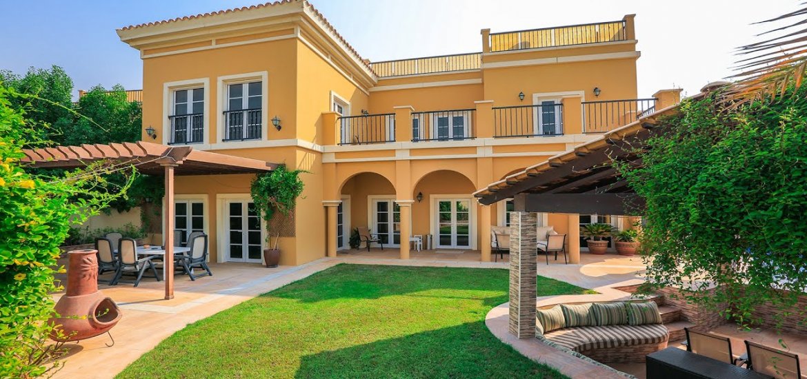 Villa in Dubai Land, Dubai, UAE, 5 bedrooms, 362 sq.m. No. 24187 - 1