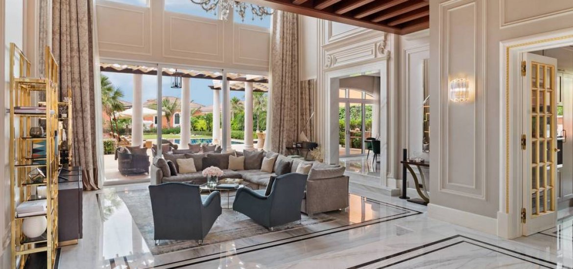 Villa for sale in Palm Jumeirah, Dubai, UAE 7 bedrooms, 864 sq.m. No. 24058 - photo 1