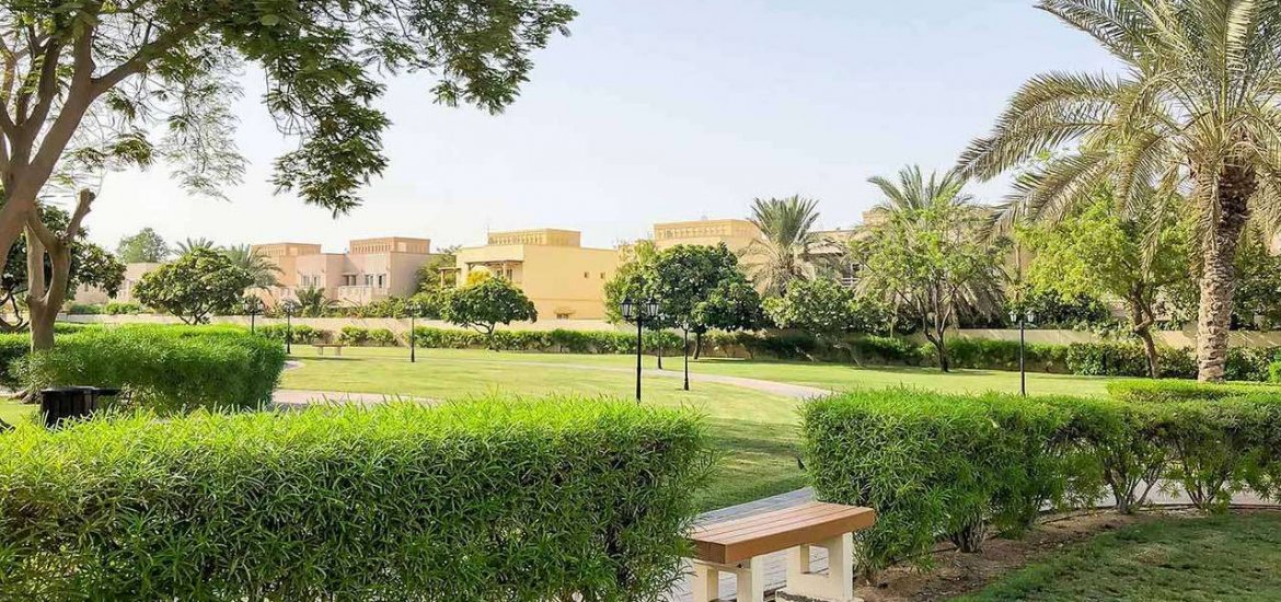 Villa for sale in Dubai, UAE, 4 bedrooms, 603 m², No. 24223 – photo 2