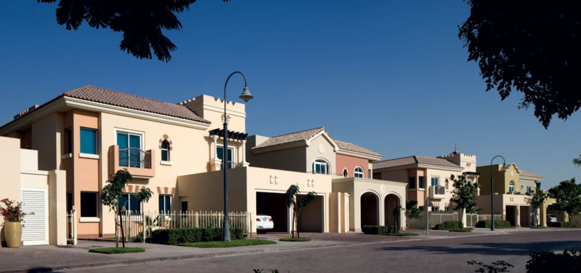 Villa for sale in Dubai Sports City, Dubai, UAE 5 bedrooms, 662 sq.m. No. 24616 - photo 2