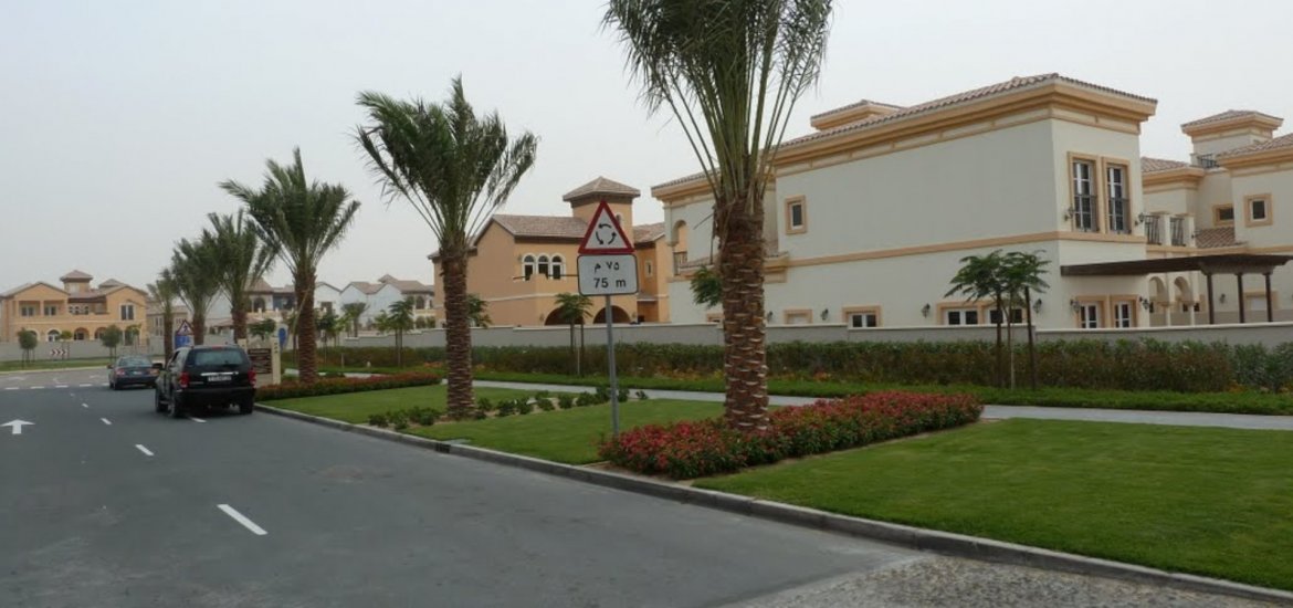 Villa for sale in Dubai Land, Dubai, UAE 4 bedrooms, 442 sq.m. No. 24660 - photo 6