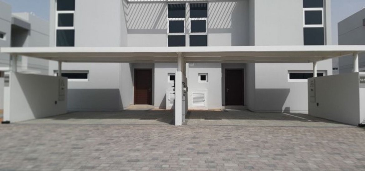 Townhouse in Mudon, Dubai, UAE, 3 bedrooms, 185 sq.m. No. 24769 - 1