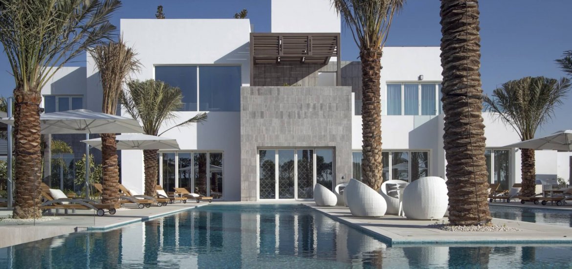 Villa for sale in Al Furjan, Dubai, UAE 4 bedrooms, 445 sq.m. No. 25376 - photo 1