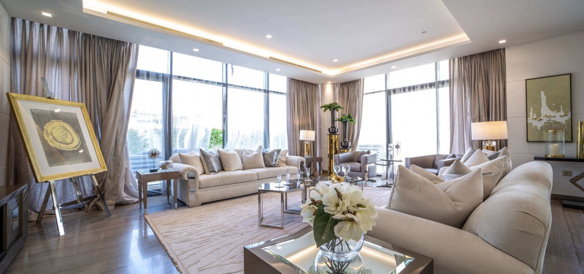 Villa for sale in DAMAC Hills, Dubai, UAE 5 bedrooms, 450 sq.m. No. 25148 - photo 2