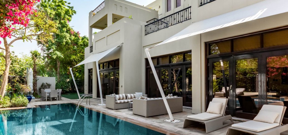 Villa for sale in Al Furjan, Dubai, UAE 4 bedrooms, 445 sq.m. No. 25378 - photo 1