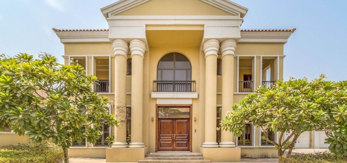 Villa for sale in Palm Jumeirah, Dubai, UAE 6 bedrooms, 836 sq.m. No. 24814 - photo 1