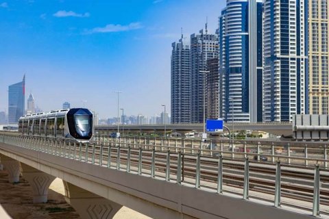 The cost of renting a square meter of luxury office real estate in Dubai dropped below $1,100